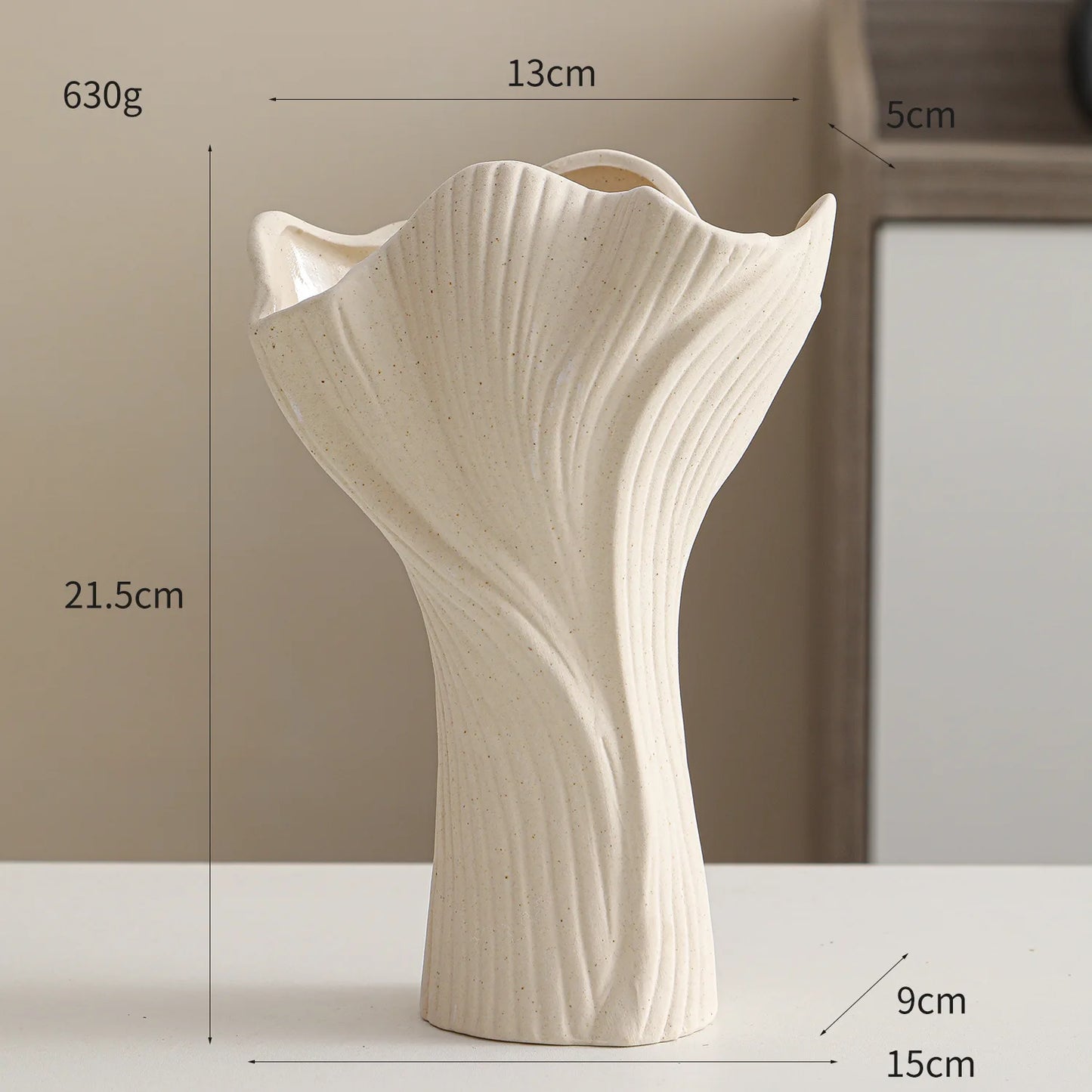 Nutshell Ceramic Conch Design Vase - Elegant Nordic Home Decor