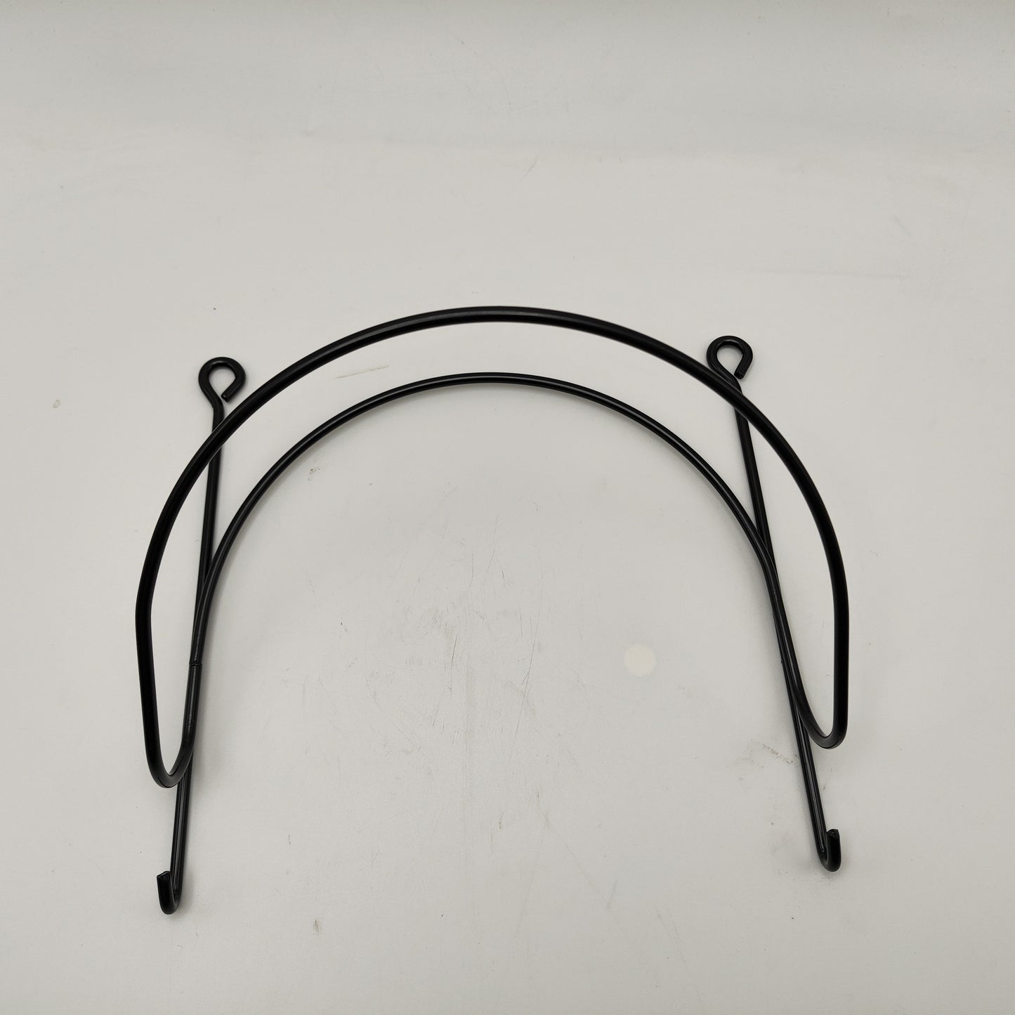 Nutshell cast iron towel racks with a simple design for bathroom organization