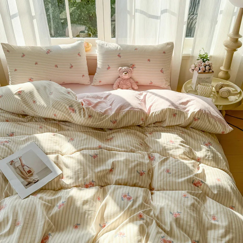 Nutshell duvet cover set with floral pattern for modern bedroom decor bed set in soft pastel colors