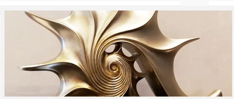Nutshell resin conch Nordic statue decor with elegant spiral design ornament in gold finish
