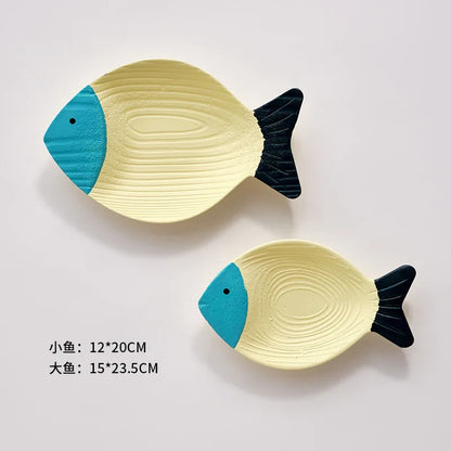 Nutshell fish-shaped ornaments in yellow and blue for Mediterranean style home decor