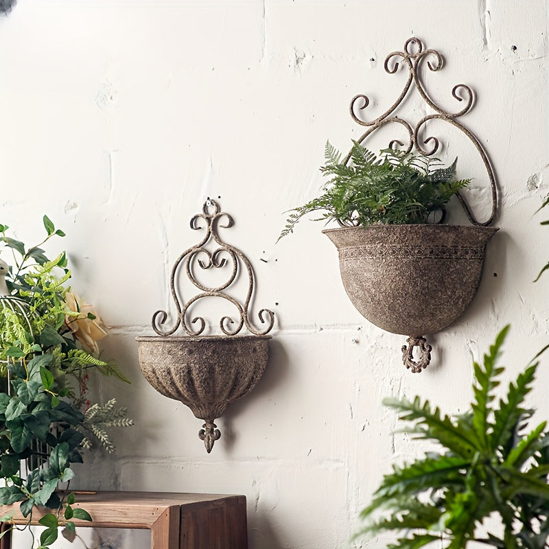 Vintage Metal Wall Mounted Hanging Planter with Chains for Elegant Home Decor and Indoor Plants